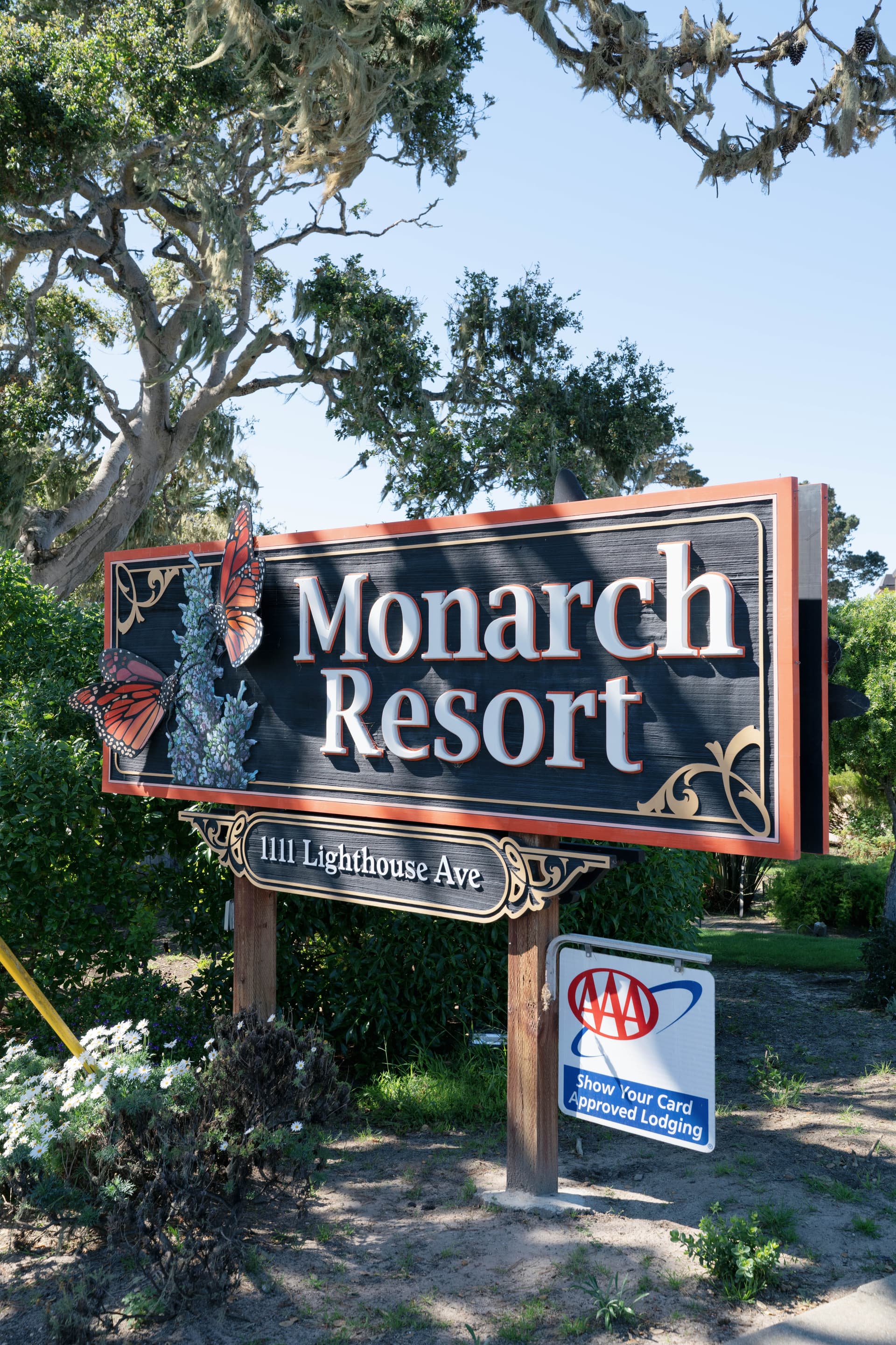 The classic Monarch Resort Hotel signage