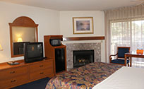 Monarch Resort Queen Room at Pacific Grove Monarch Resort Queen Room at Pacific Grove